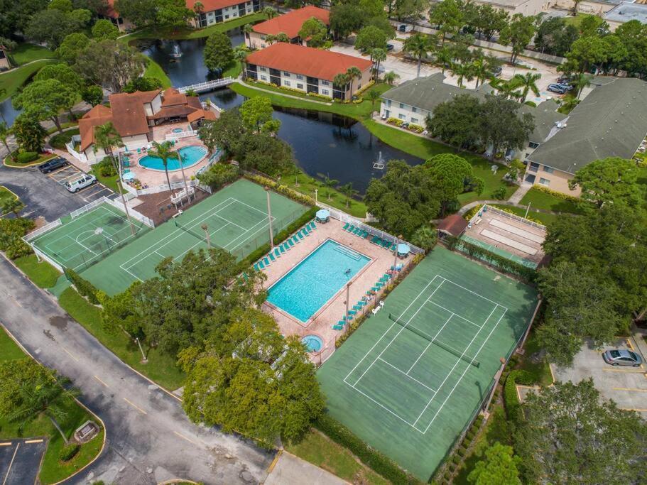 Apartamento Minutes To Anna Maria Island Bradenton Exterior foto